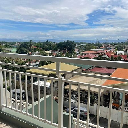 Verdon Parc Davao City With Balcony By Darpm Екстер'єр фото