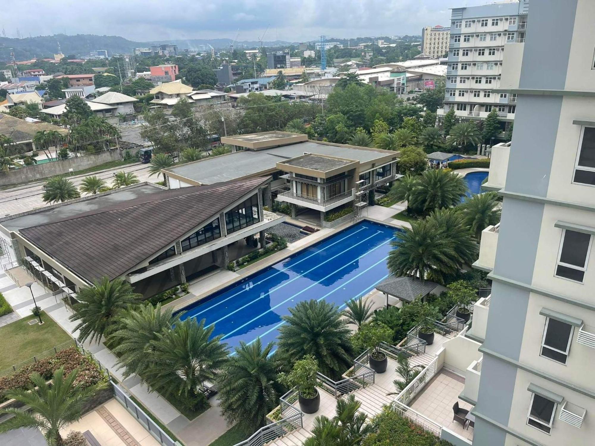 Verdon Parc Davao City With Balcony By Darpm Екстер'єр фото