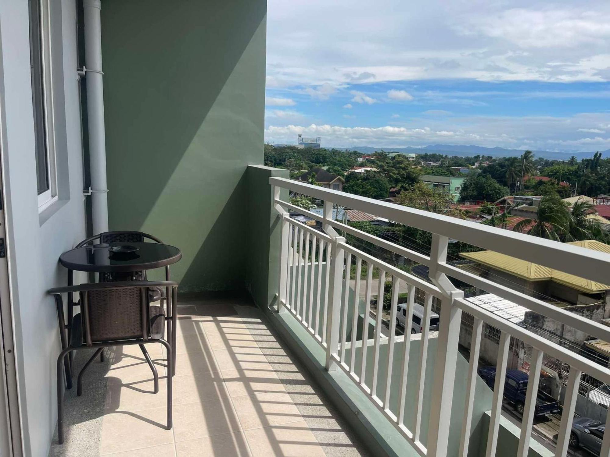 Verdon Parc Davao City With Balcony By Darpm Екстер'єр фото